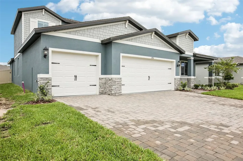 1763 Draughton Drive Zephyrhills FL 33541