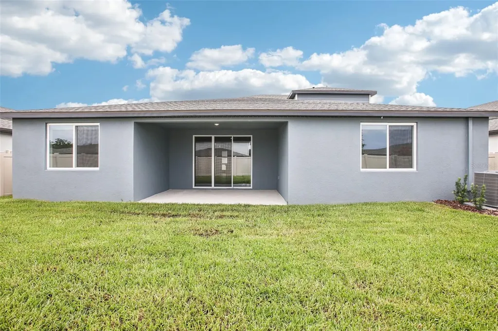 1763 Draughton Drive Zephyrhills FL 33541
