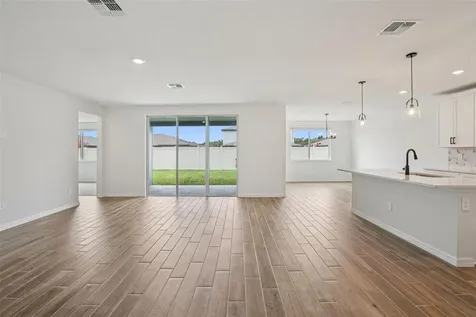 1763 Draughton Drive Zephyrhills FL 33541