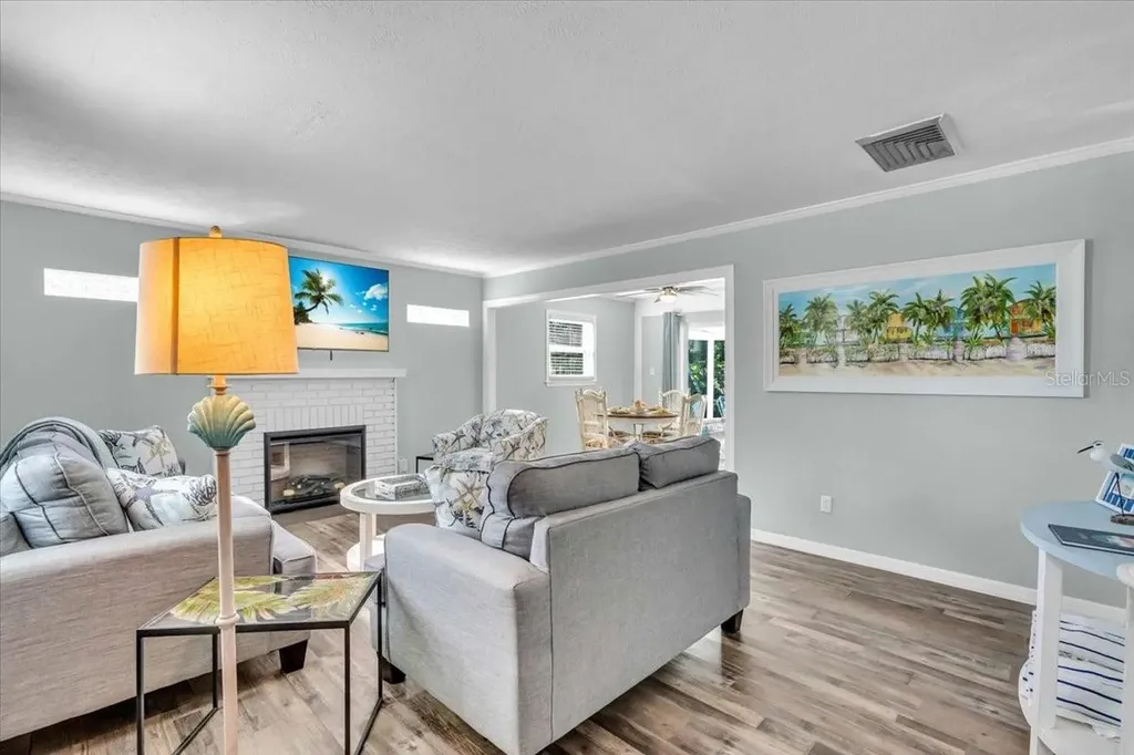 3843 Chapel Drive Sarasota FL 34234