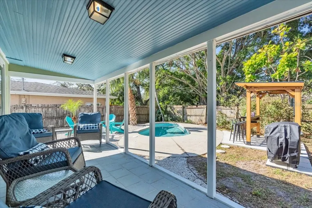 3843 Chapel Drive Sarasota FL 34234