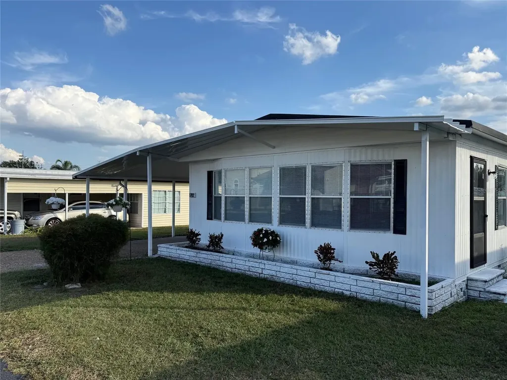 37832 Madeira Avenue Zephyrhills FL 33541