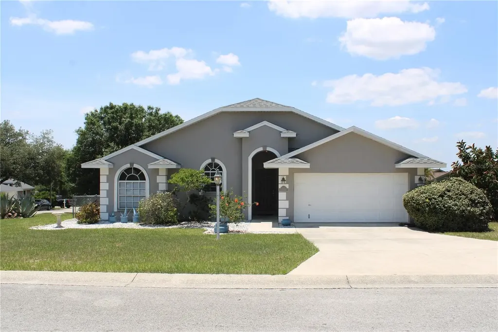 938 Oxford Way Lake Wales FL 33853