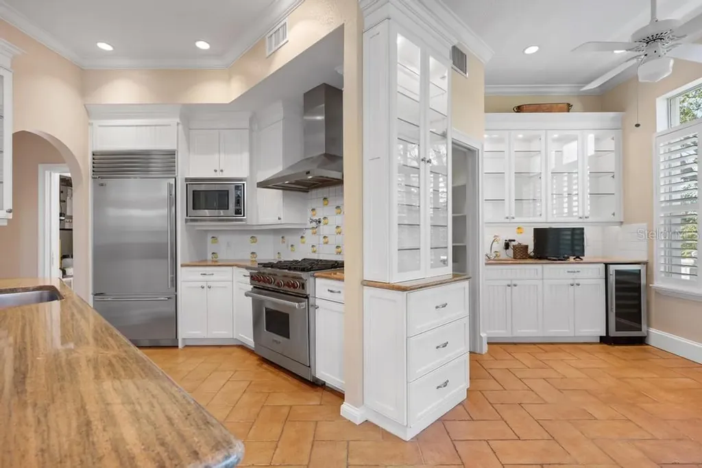 512 77th Street Holmes Beach FL 34217