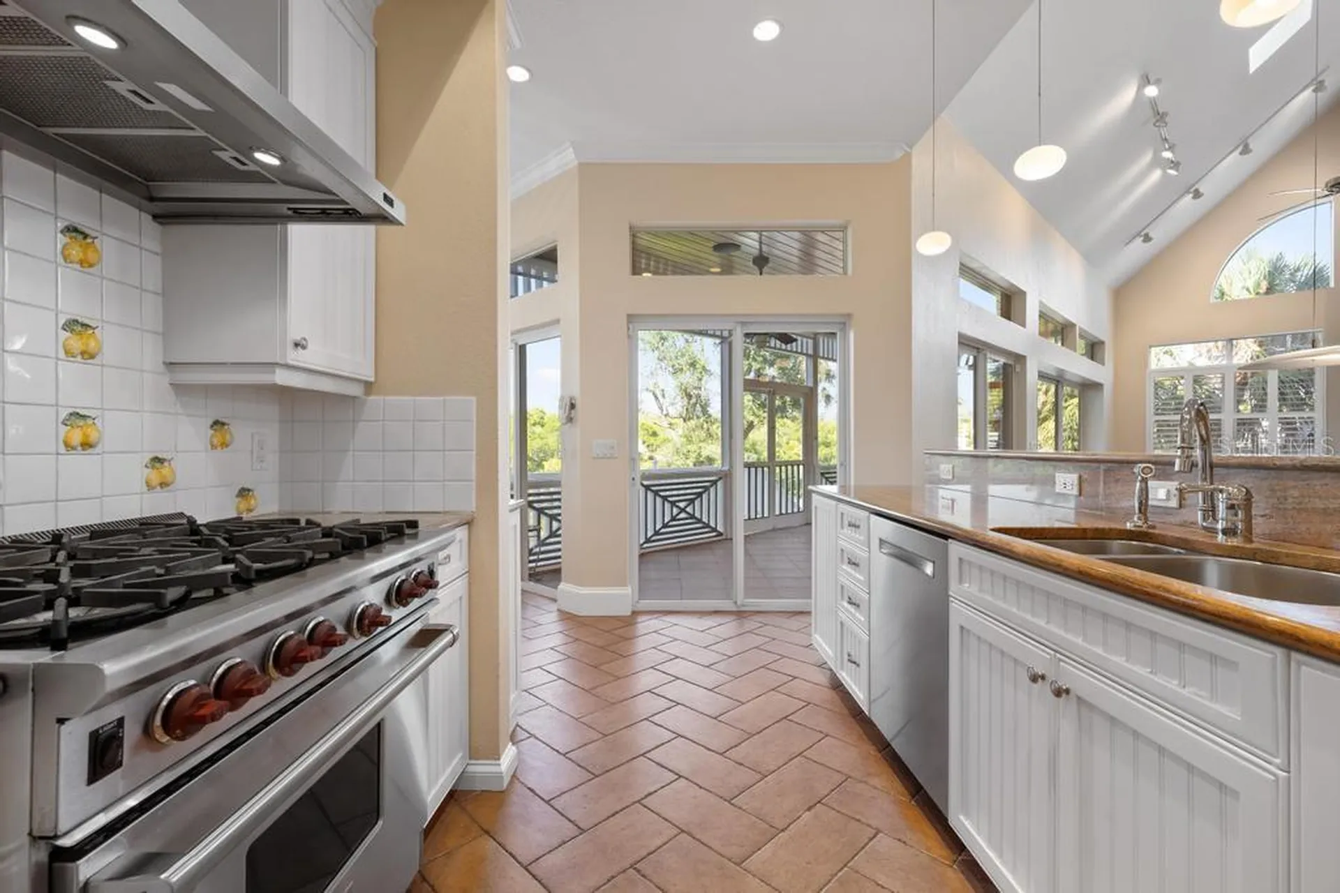 512 77th Street Holmes Beach FL 34217