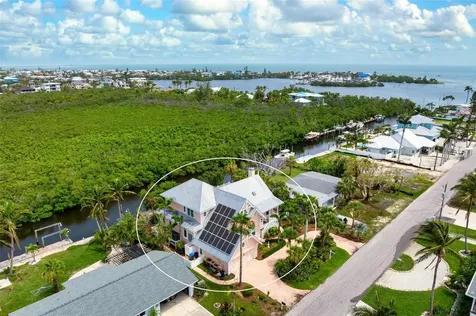 512 77th Street Holmes Beach FL 34217