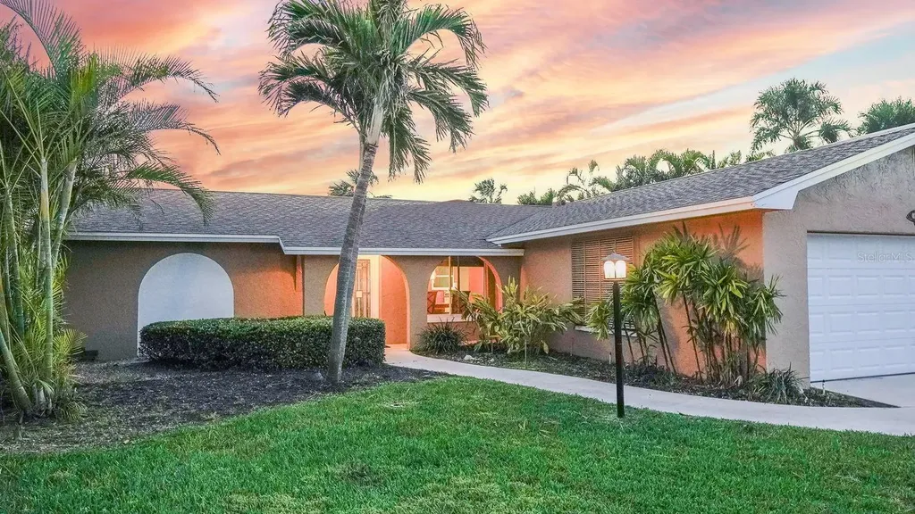 3606 Belle Vista Drive E St Pete Beach FL 33706