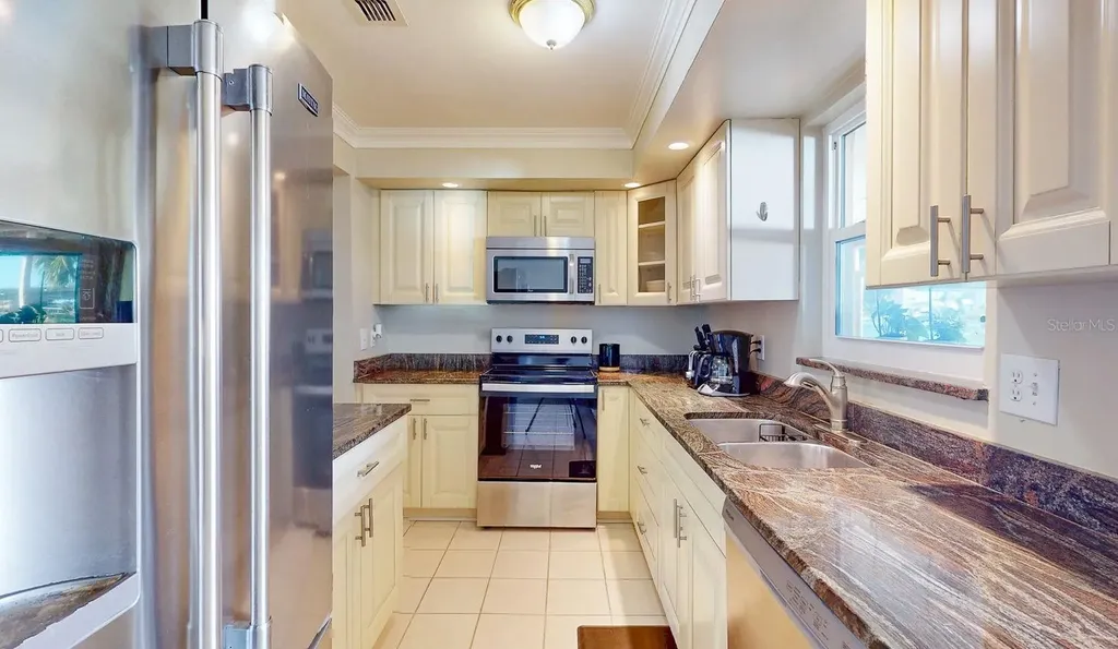 3606 Belle Vista Drive E St Pete Beach FL 33706
