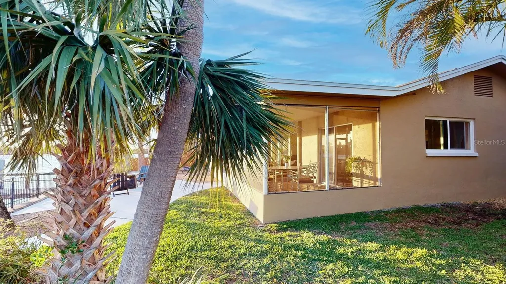 3606 Belle Vista Drive E St Pete Beach FL 33706