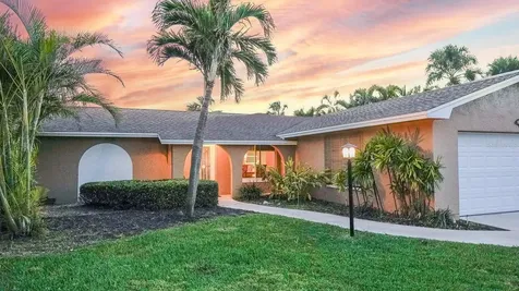 3606 Belle Vista Drive E St Pete Beach FL 33706