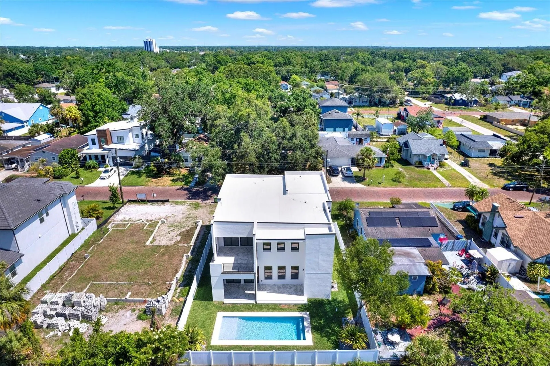 908 W Fribley Street Tampa FL 33603
