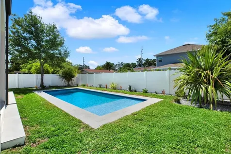 908 W Fribley Street Tampa FL 33603