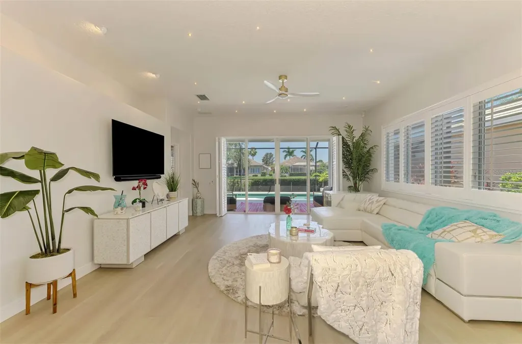 8731 52nd Drive E Bradenton FL 34211