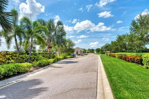 8731 52ND Drive E Bradenton FL 34211