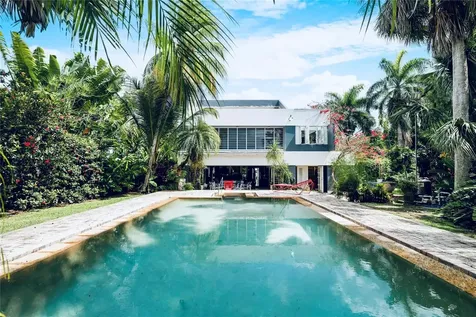 13 Pedrosa Street Garden Hills Guaynabo PR 00966