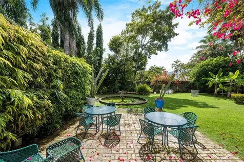 13 Pedrosa Street Garden Hills Guaynabo PR 00966