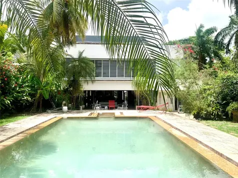13 Pedrosa Street Garden Hills Guaynabo PR 00966
