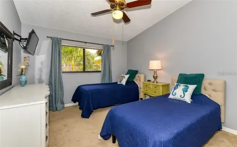 5652 Ashton Lake Drive Sarasota FL 34231