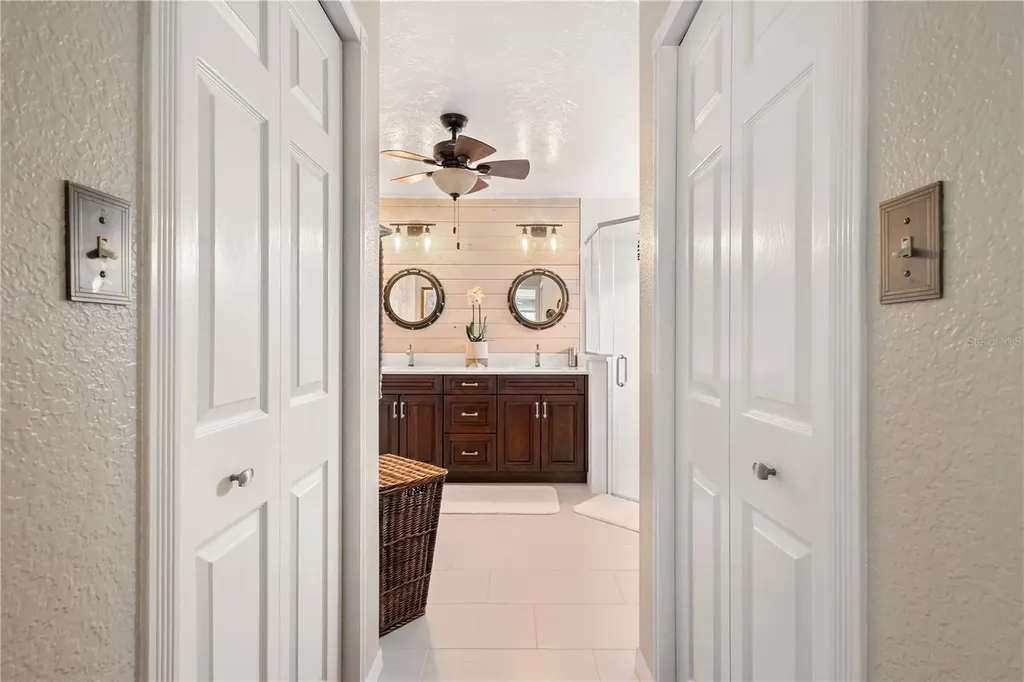 4222 Lanai Drive Sarasota FL 34241