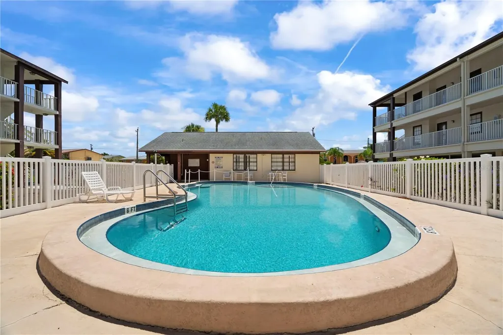 340 Causeway Boulevard Dunedin FL 34698