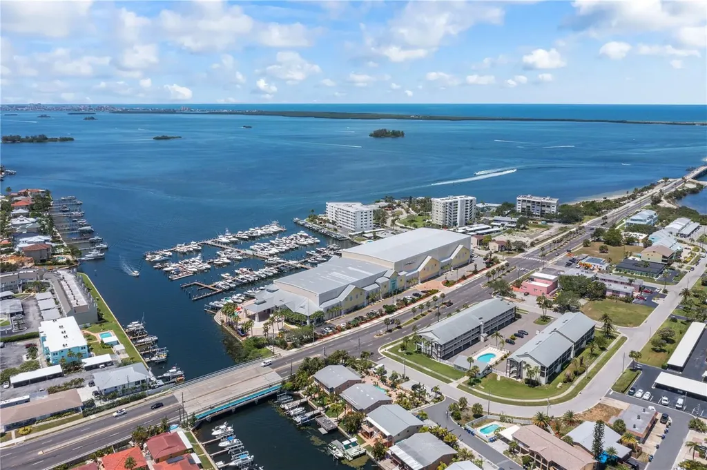 340 Causeway Boulevard Dunedin FL 34698