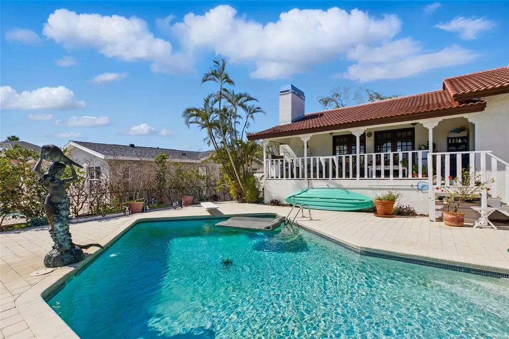 11285 8th Street E Treasure Island FL 33706