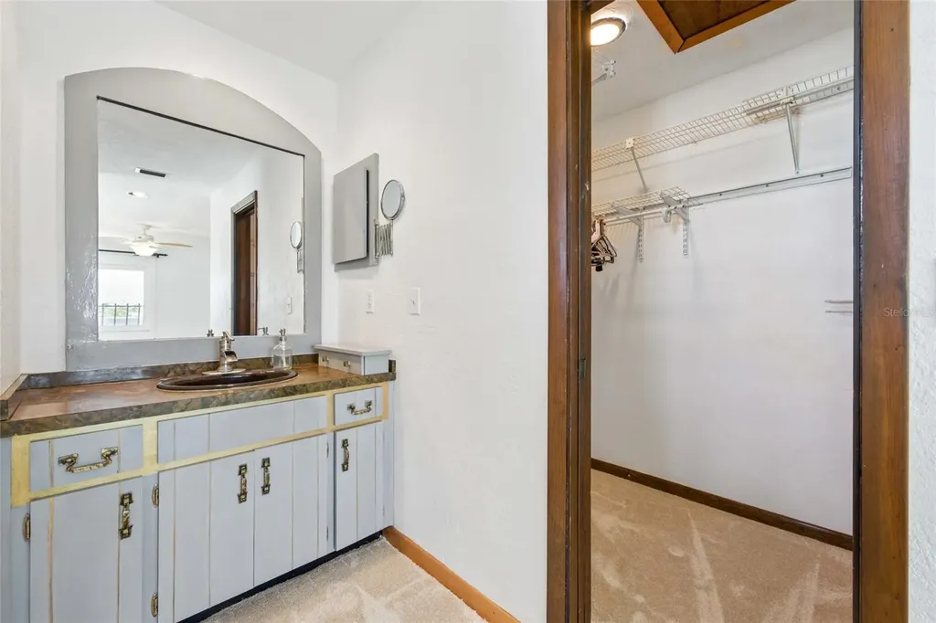 11285 8th Street E Treasure Island FL 33706