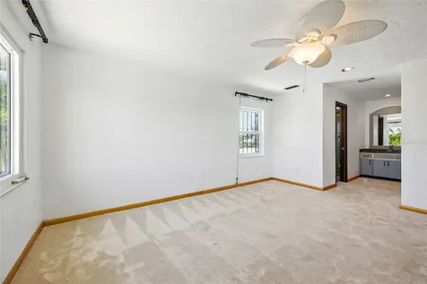 11285 8th Street E Treasure Island FL 33706