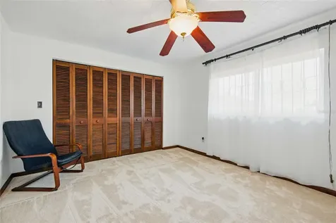 11285 8th Street E Treasure Island FL 33706
