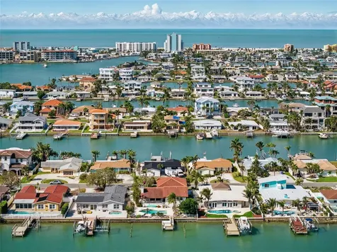 11285 8th Street E Treasure Island FL 33706