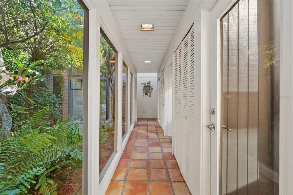 35 Sandy Cove Road Sarasota FL 34242