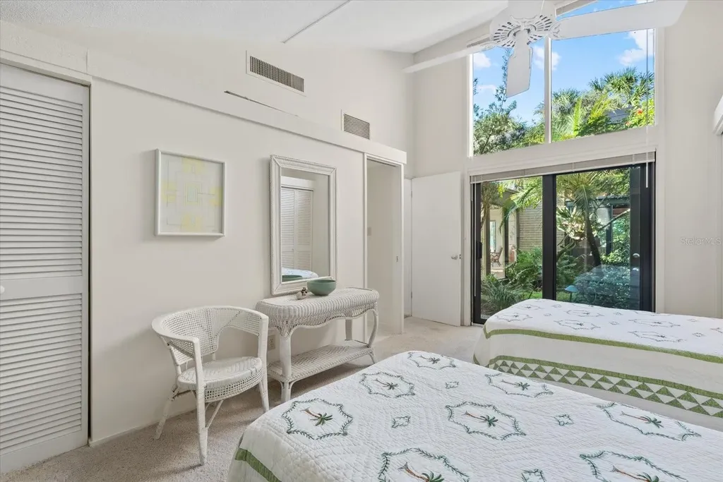 35 Sandy Cove Road Sarasota FL 34242