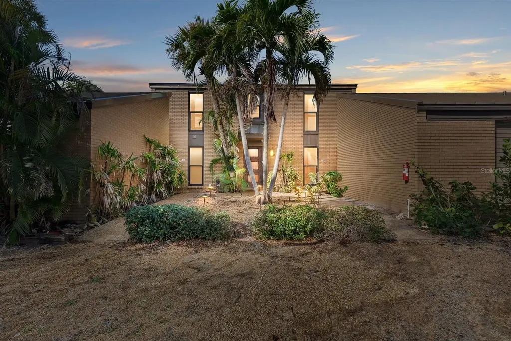 35 Sandy Cove Road Sarasota FL 34242