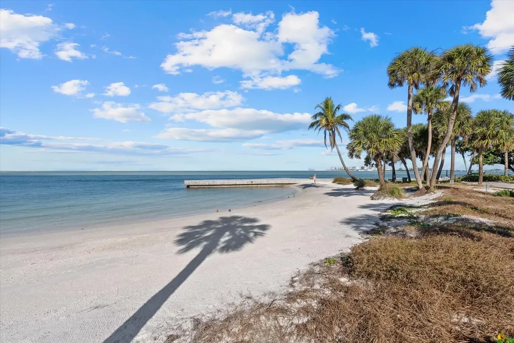 35 Sandy Cove Road Sarasota FL 34242