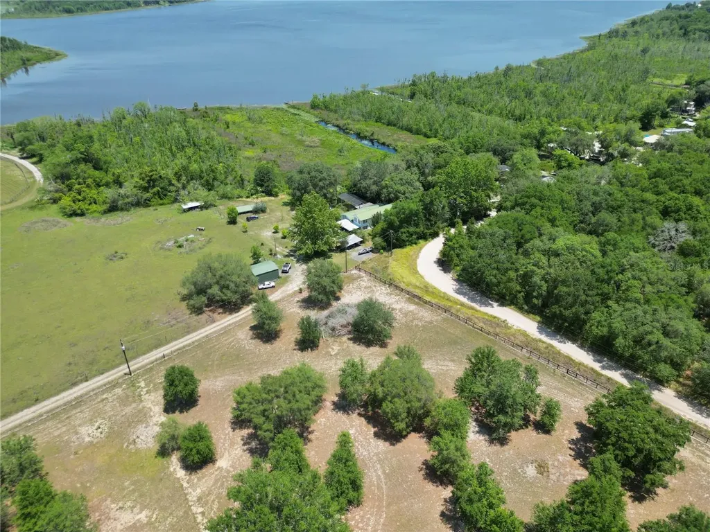 Tbd SE 55th Place Ocklawaha FL 32179