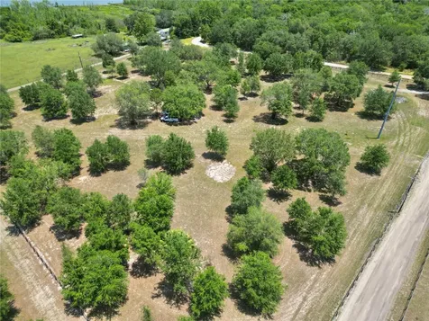 Tbd SE 55th Place Ocklawaha FL 32179