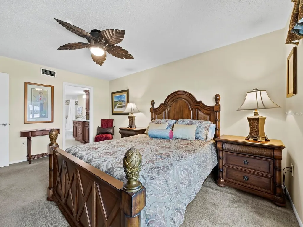 6110 Country Club Way Sarasota FL 34243