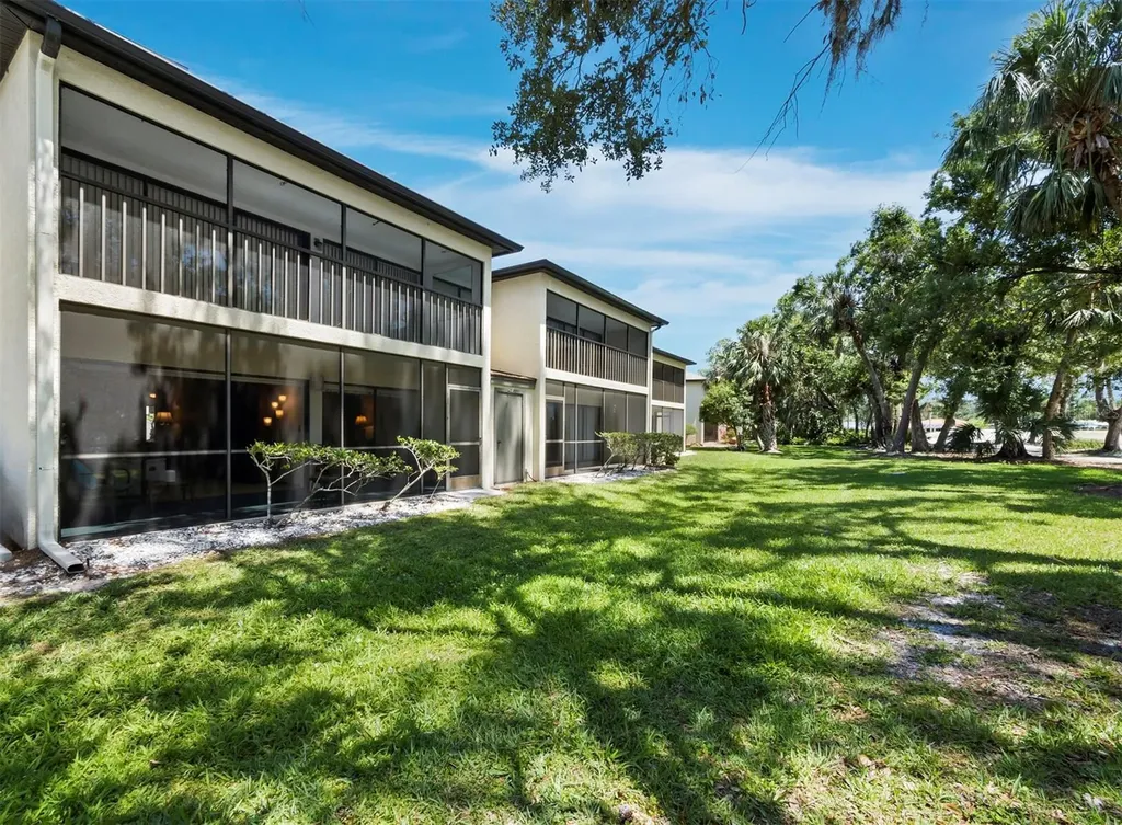 6110 Country Club Way Sarasota FL 34243