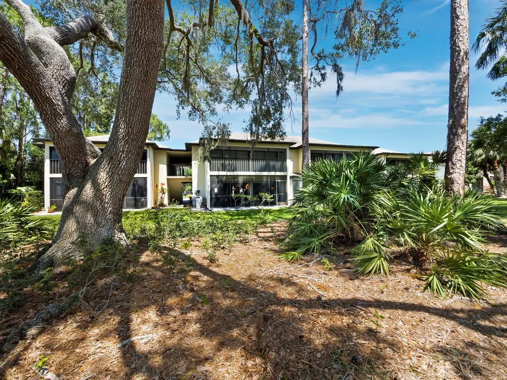 6110 Country Club Way Sarasota FL 34243