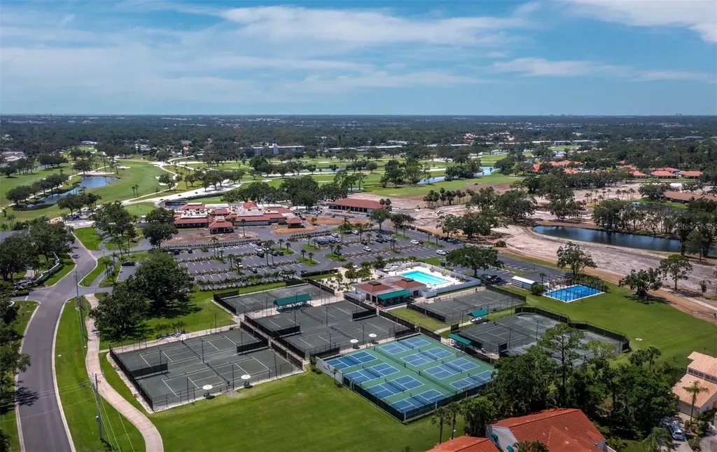 6110 Country Club Way Sarasota FL 34243