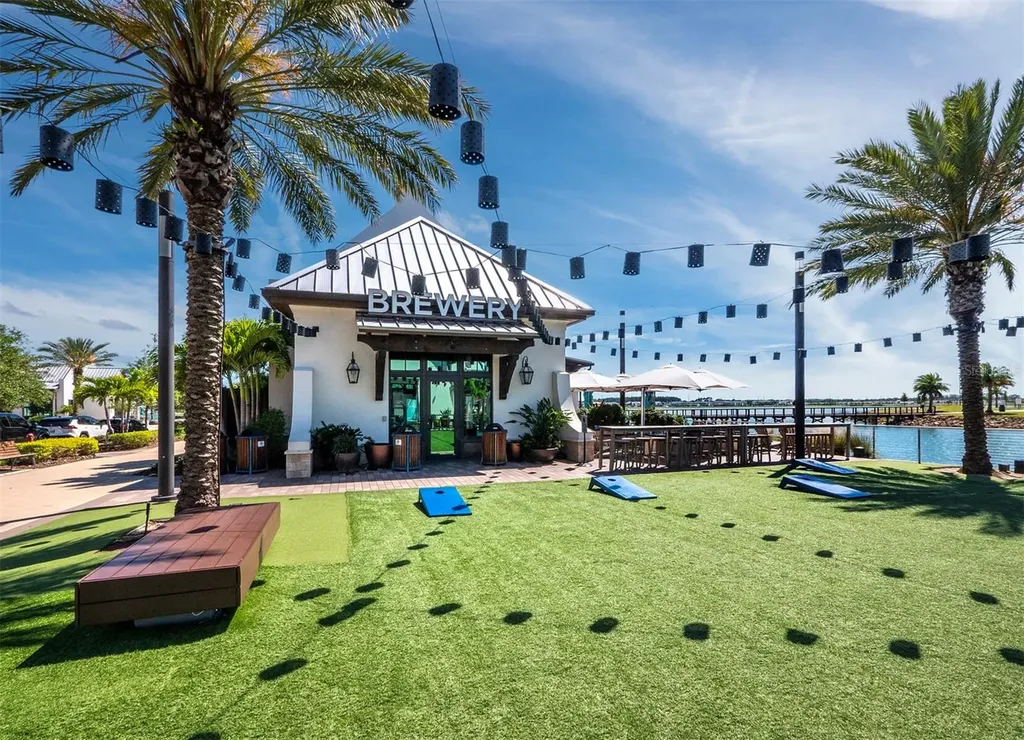 6110 Country Club Way Sarasota FL 34243