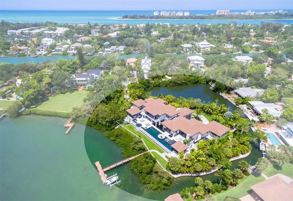 3799 Flamingo Avenue Sarasota FL 34242