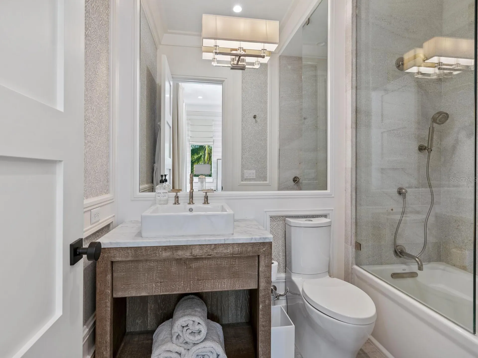 3799 Flamingo Avenue Sarasota FL 34242