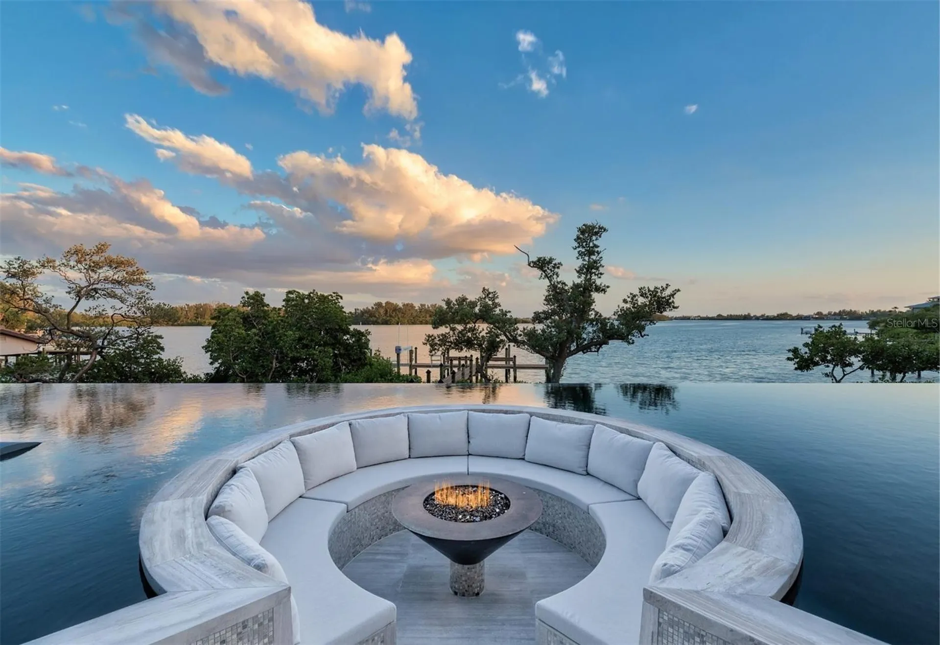 3799 Flamingo Avenue Sarasota FL 34242