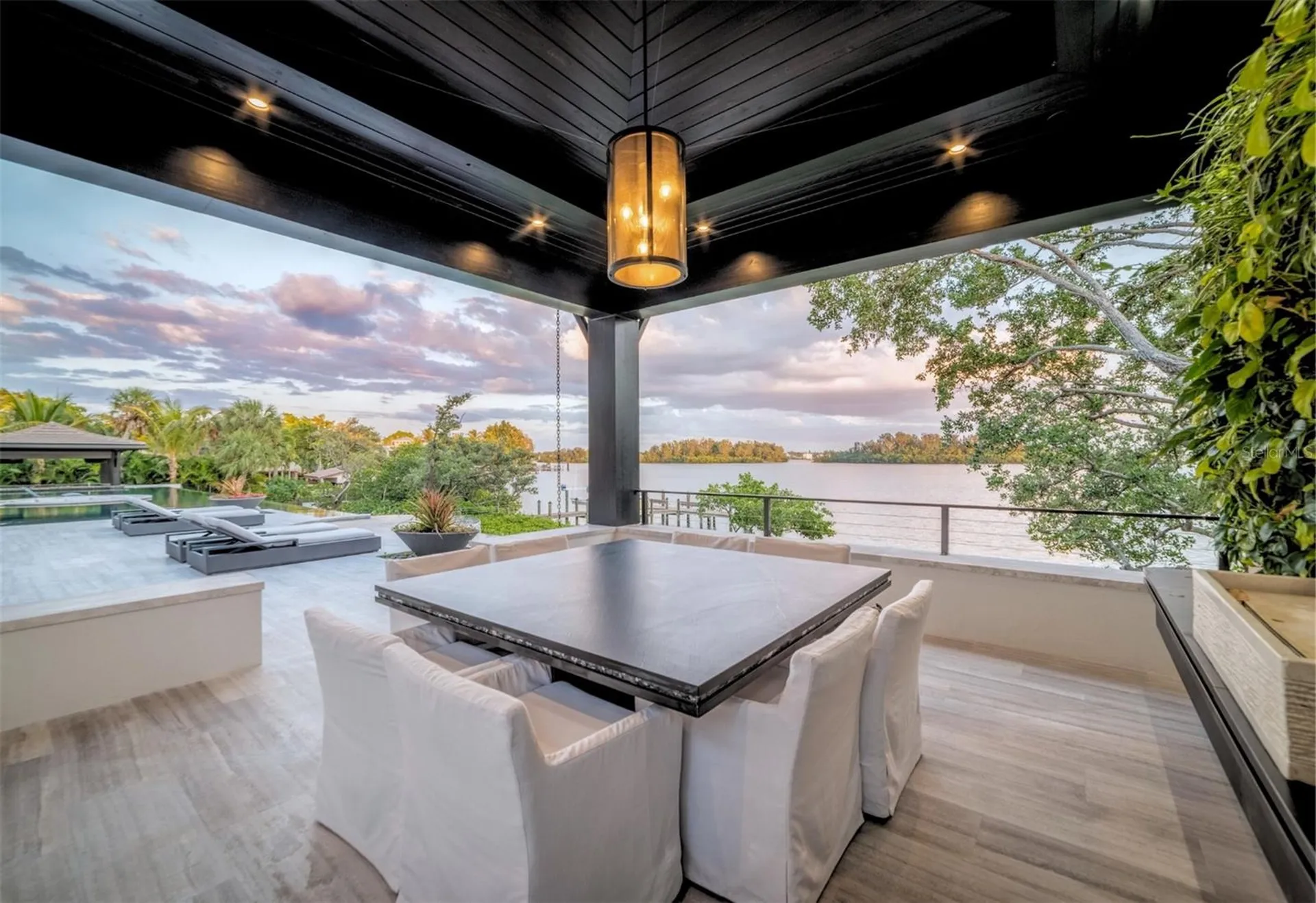 3799 Flamingo Avenue Sarasota FL 34242
