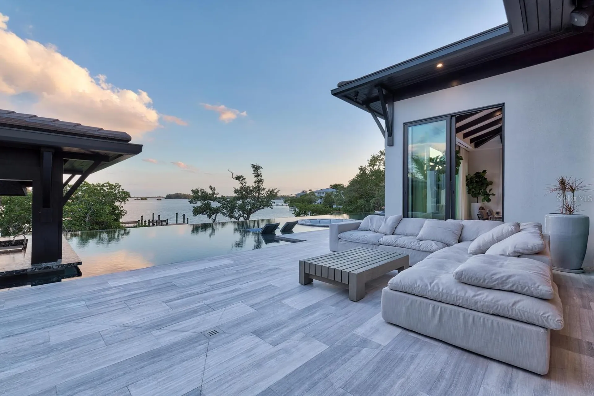 3799 Flamingo Avenue Sarasota FL 34242