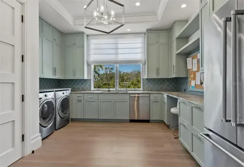 3799 Flamingo Avenue Sarasota FL 34242