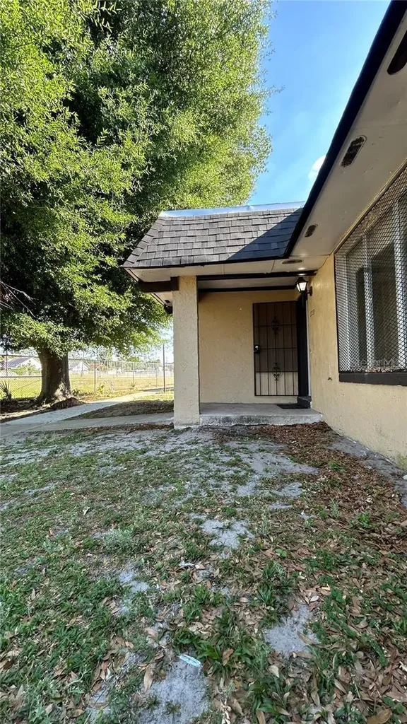 2235 Silver Pines Place Orlando FL 32808