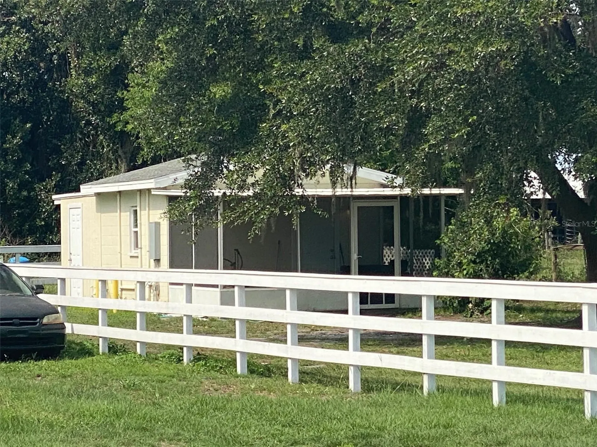 4316 E Knights Griffin Road Plant City FL 33565