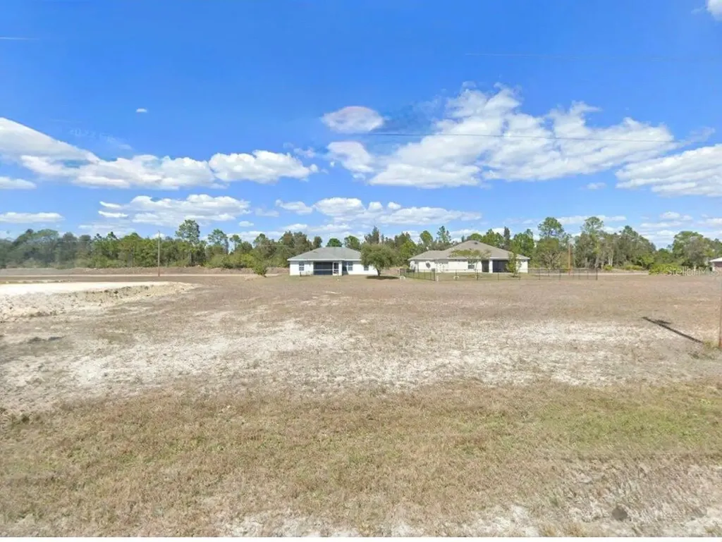 825 NE 44th Lane Cape Coral FL 33909